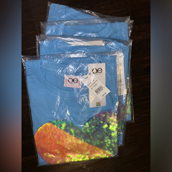 🌈 NWT! Unisex Rainbow Sequin Heart TShirt - Picture 11 of 12